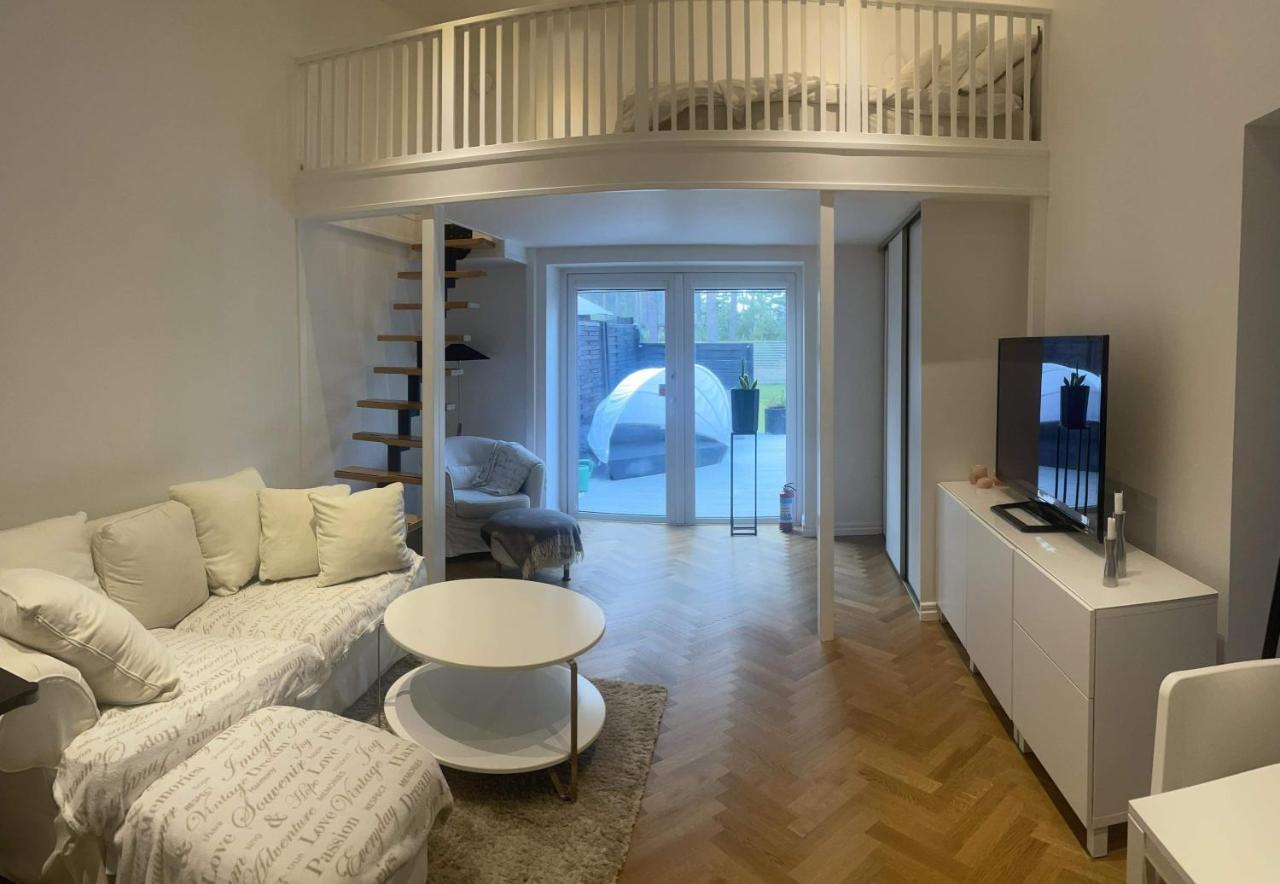 Nyrenoverad Lagenhet Ahus Bagian luar foto